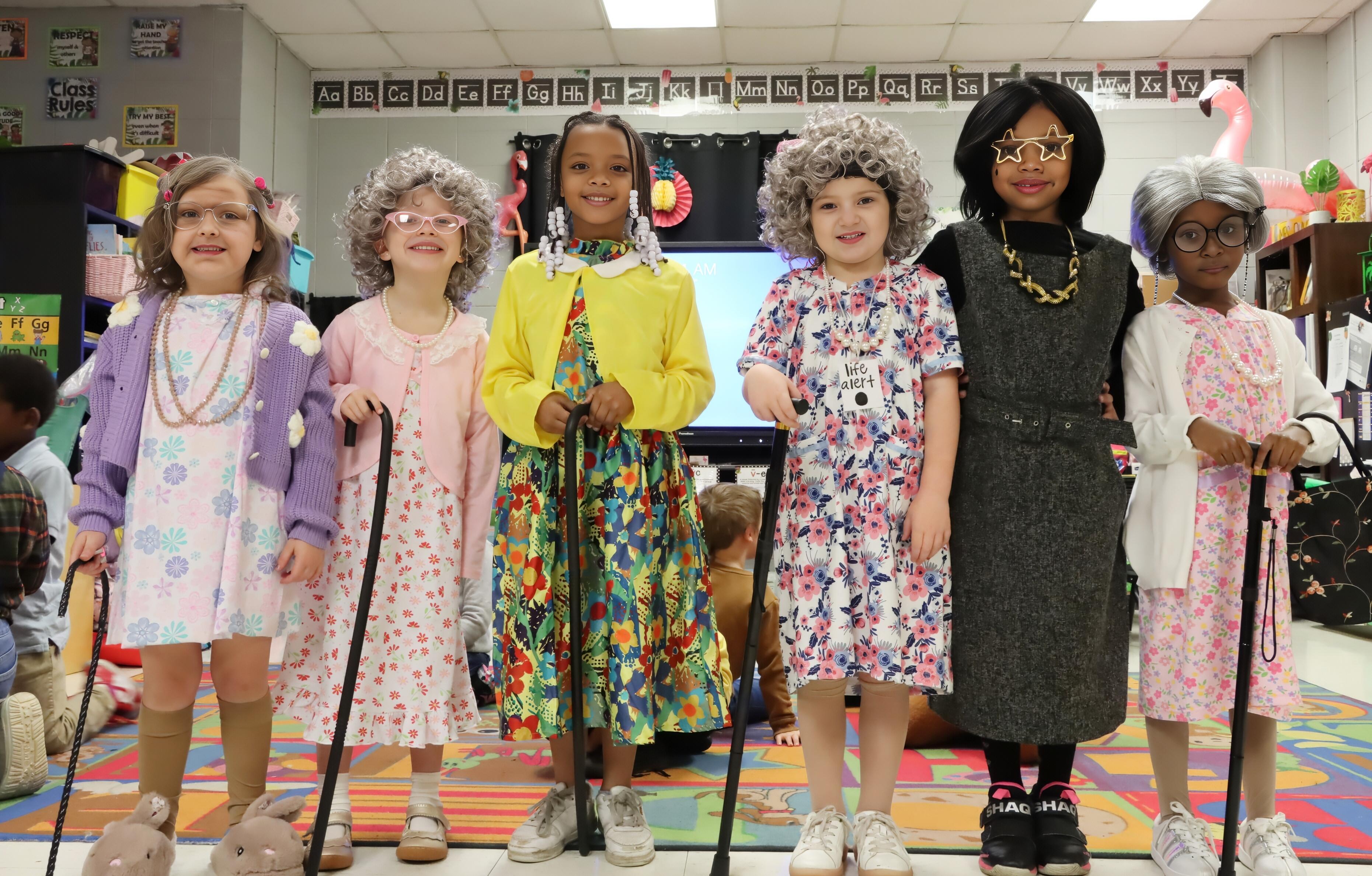 QLE students dressed for 100th day